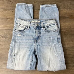 Willow & Root Women’s Mid Rise Distressed Destroyed The Everyday Jean, size 23